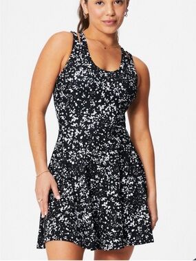 FABLETICS Spritz Boost Black & White Performance
Dress/Short Ultra Mini S